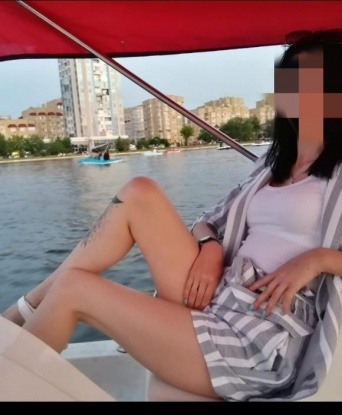 Мои услуги заставят тебя забыть о реальности и погрузиться в мир наслаждения. 🔥
Я мастерски воплощаю самые смелые желания в реальность, обладаю уникальной способностью узнавать твои потребности. ✨
Живу в Москве и с радостью встречусь с тобой в моей уютной квартире или приеду к тебе. 🌃
Мои возможности безграничны, и я готова предложить тебе незабываемые моменты страсти и наслаждения. 💋
Положительные отзывы о моих услугах от моих клиентов говорят сами за себя. 💯
Позволь мне показать тебе, что такое настоящий эротический праздник. Смотри мои фото и приходи со мной отдохнуть от повседневной рутины. 📸✨ Машенька